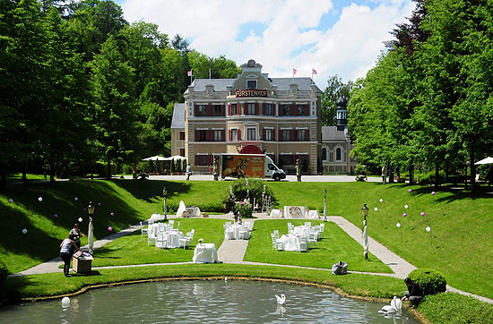  "Hotel F&uuml;rstenhof" aus der Telenovela "Sturm der Liebe" 